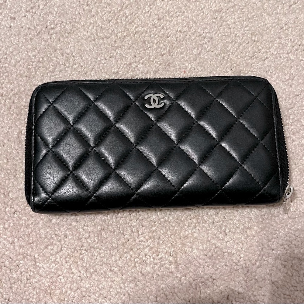 Chanel Black Quilted Lambskin Zippy Wallet